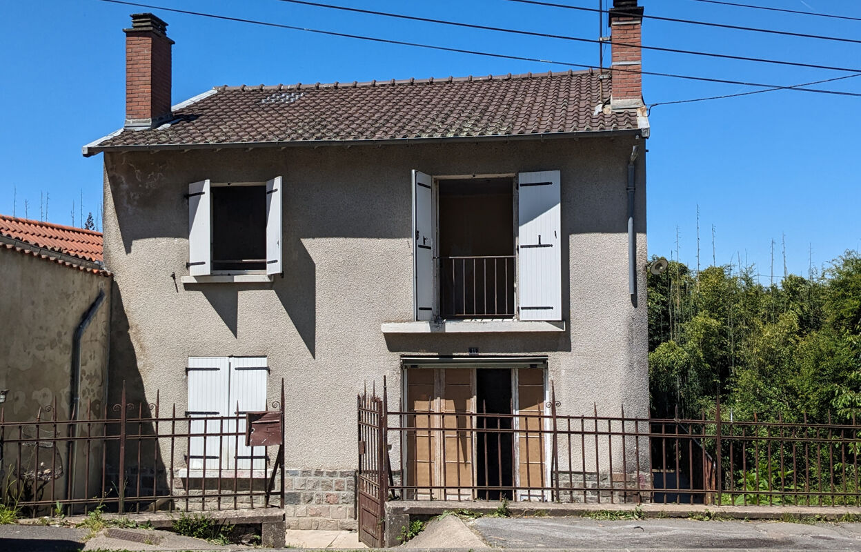 maison 6 pièces 116 m2 à vendre à Chabanais (16150)