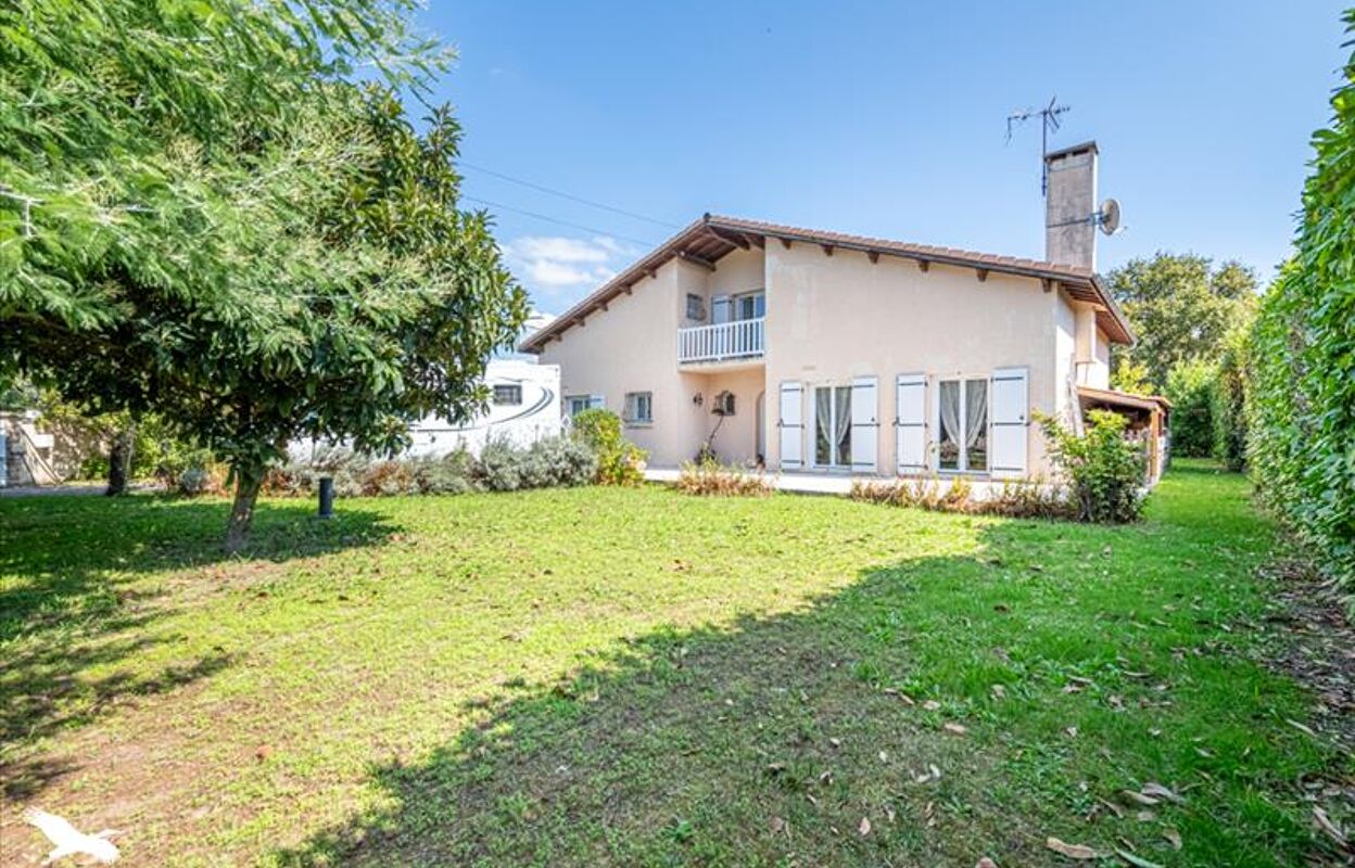 maison 6 pièces 182 m2 à vendre à Ambarès-Et-Lagrave (33440)