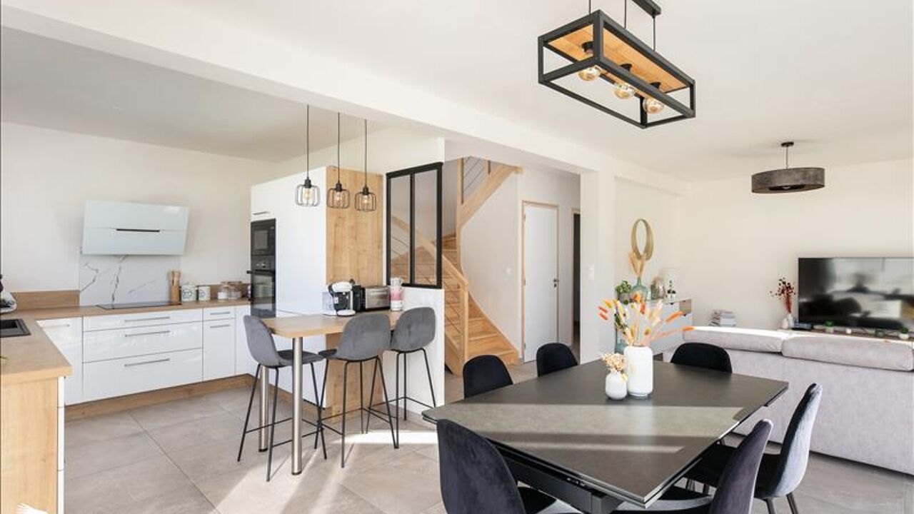 maison 6 pièces 107 m2 à vendre à Hanvec (29460)