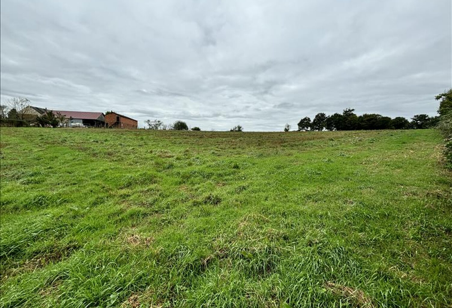 Terrain à bâtir de 0 pièces principales — photo 1