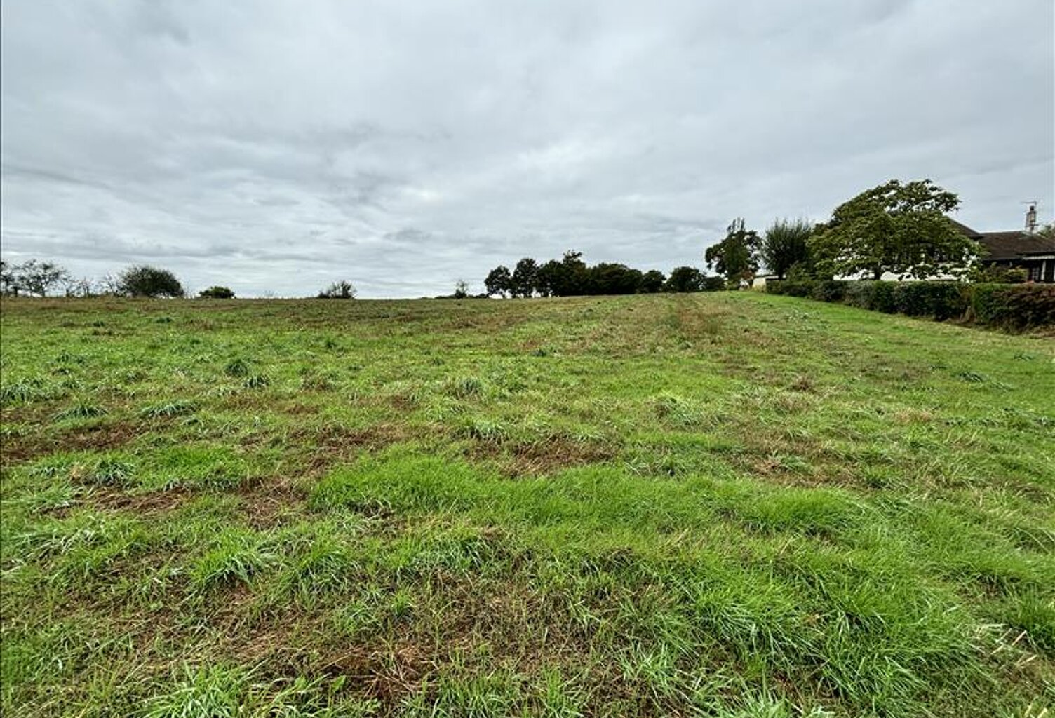 Terrain à bâtir de 0 pièces principales — photo 1