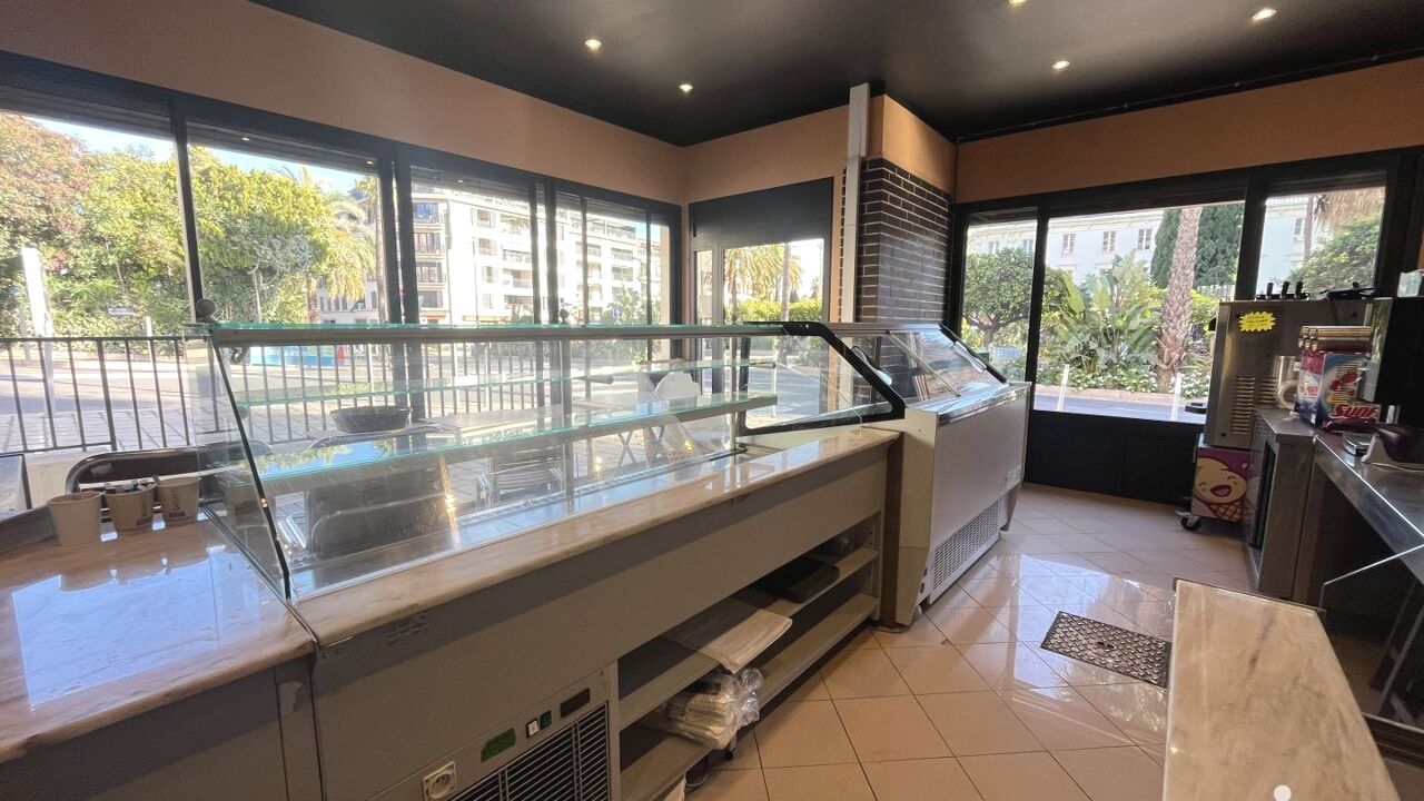 commerce  pièces 53 m2 à vendre à Hyères (83400)