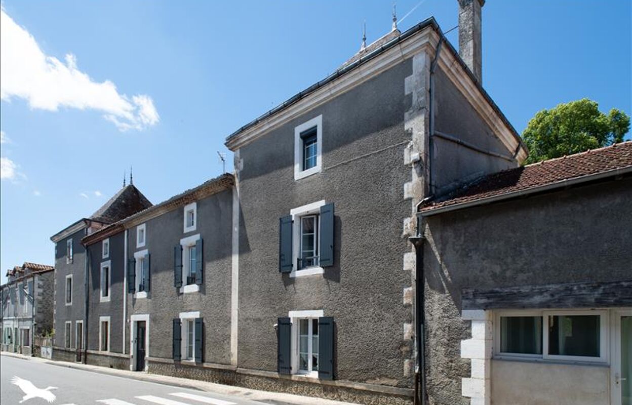 maison 6 pièces 217 m2 à vendre à Augignac (24300)