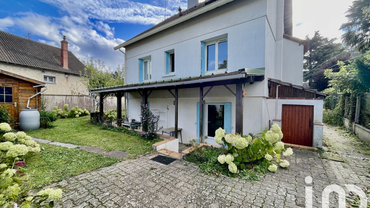 maison 7 pièces 134 m2 à vendre à Moret-Loing-Et-Orvanne (77250)