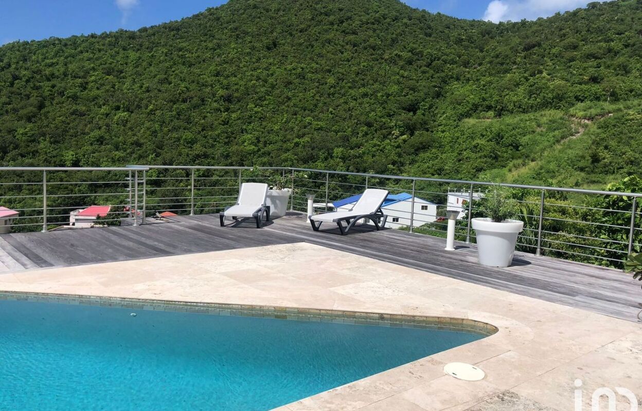 maison 5 pièces 250 m2 à vendre à Saint Martin (97150)