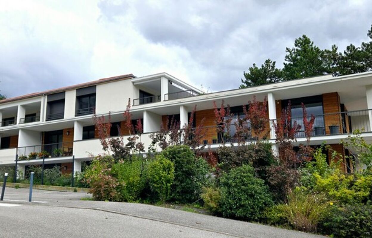 appartement 3 pièces 86 m2 à vendre à Saint-Ismier (38330)