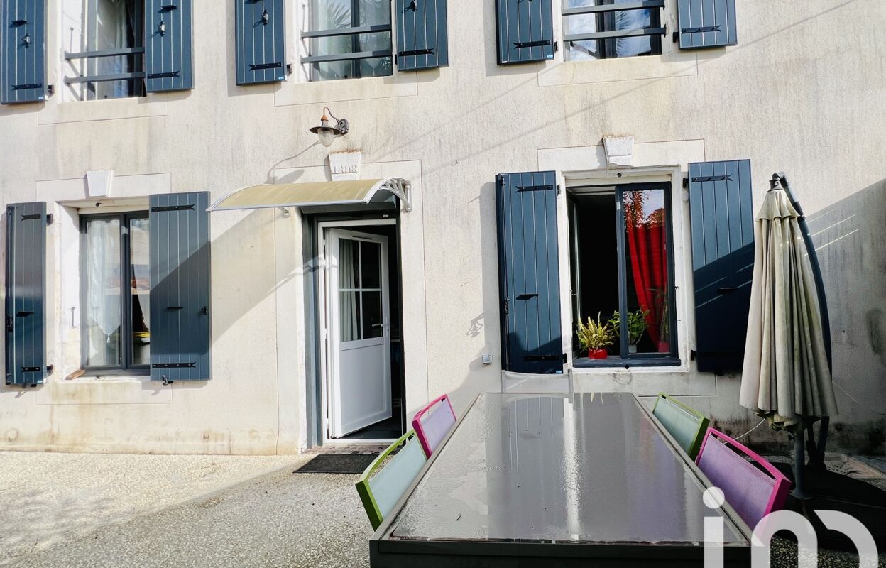 maison 4 pièces 80 m2 à vendre à Forges (17290)