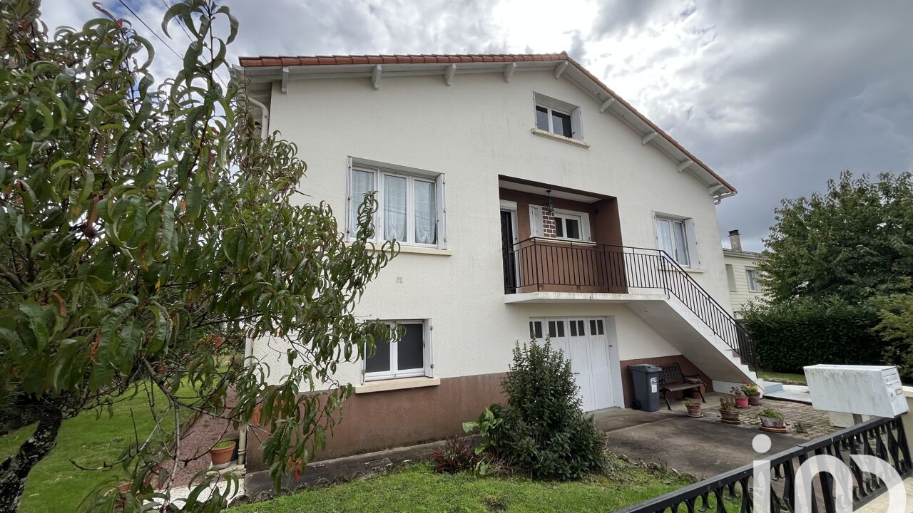 maison 5 pièces 126 m2 à vendre à Châtillon-sur-Thouet (79200)