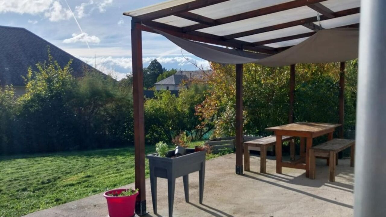 maison 5 pièces 102 m2 à vendre à Salmiech (12120)