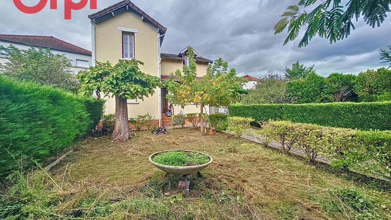 maison 5 pièces 92 m2 à vendre à Saint-Yorre (03270)