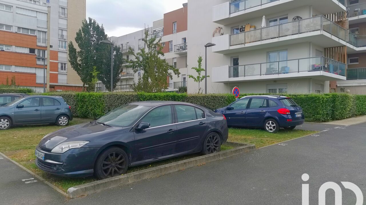 garage  pièces 16 m2 à vendre à Rosny-sous-Bois (93110)