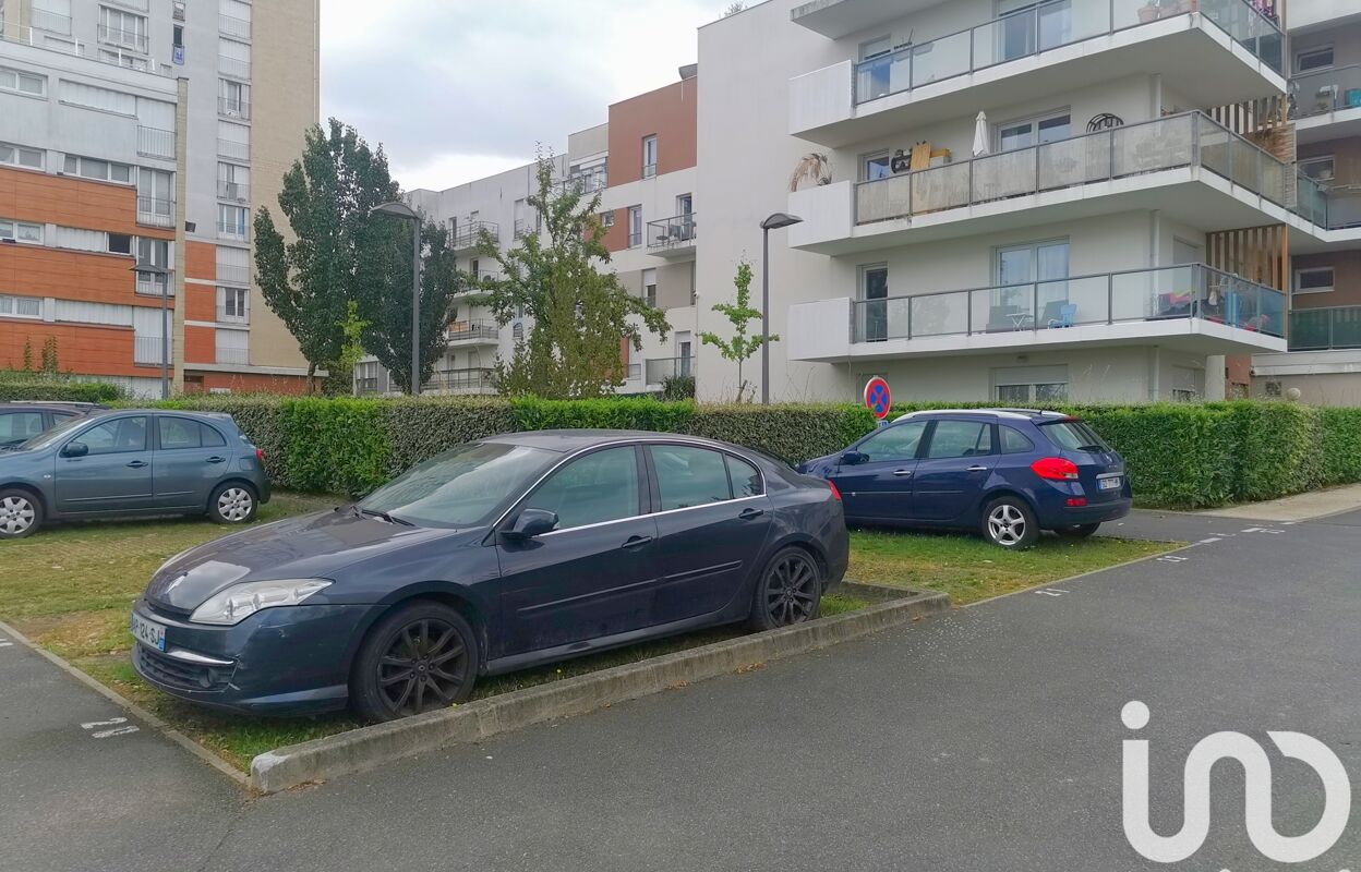 garage  pièces 16 m2 à vendre à Rosny-sous-Bois (93110)