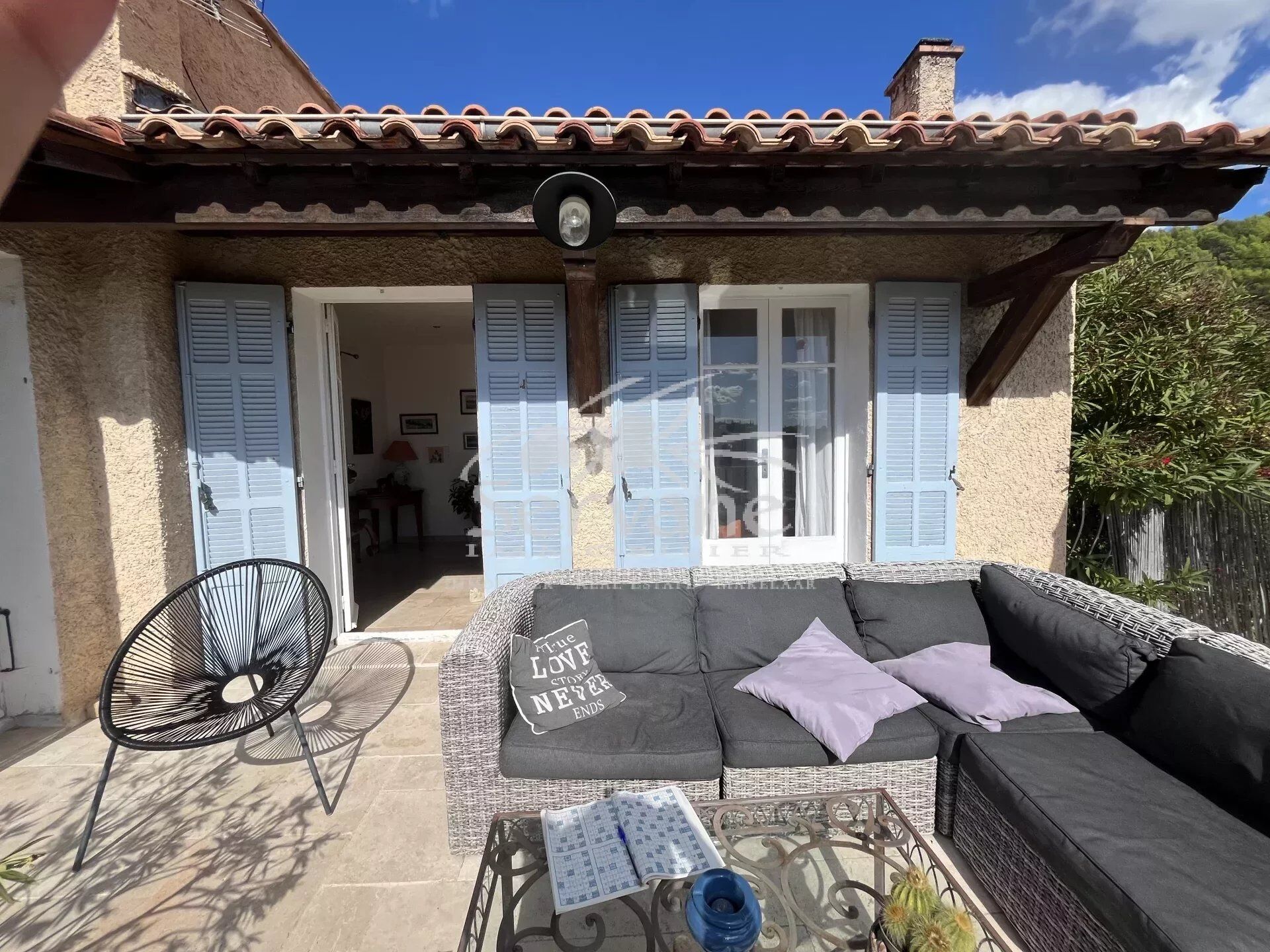 Villa / Maison 6 pièces  à vendre Cotignac 83570