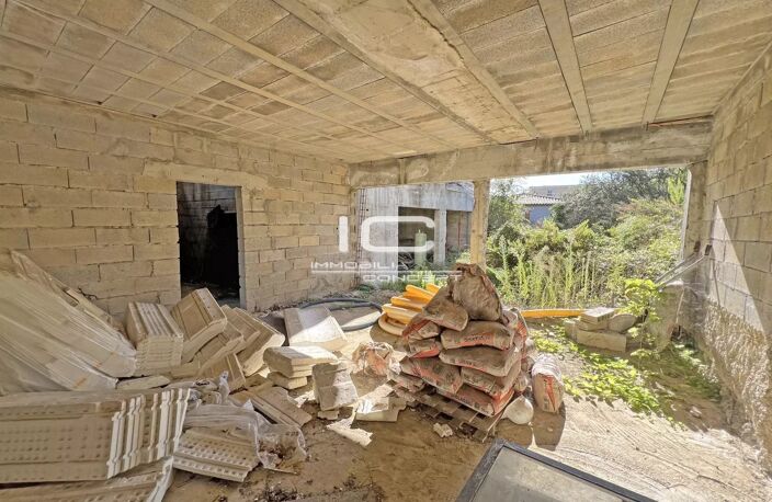 GRASSE SUD  - MAISON Individuelle à terminer - 6  PIECES — photo 4