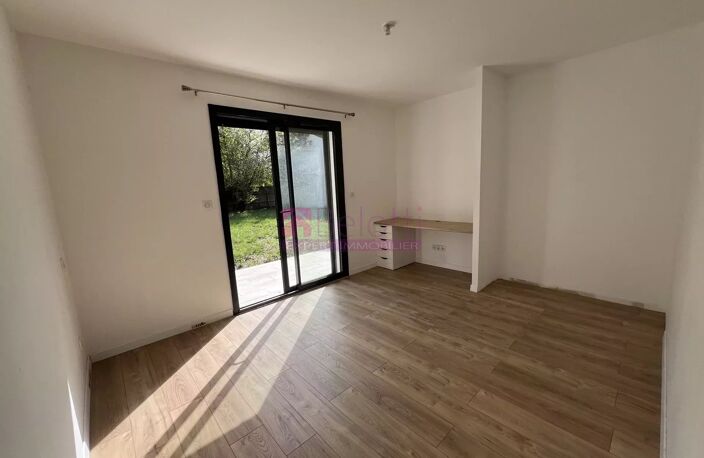 MAISON T5 + PISCINE — photo 3