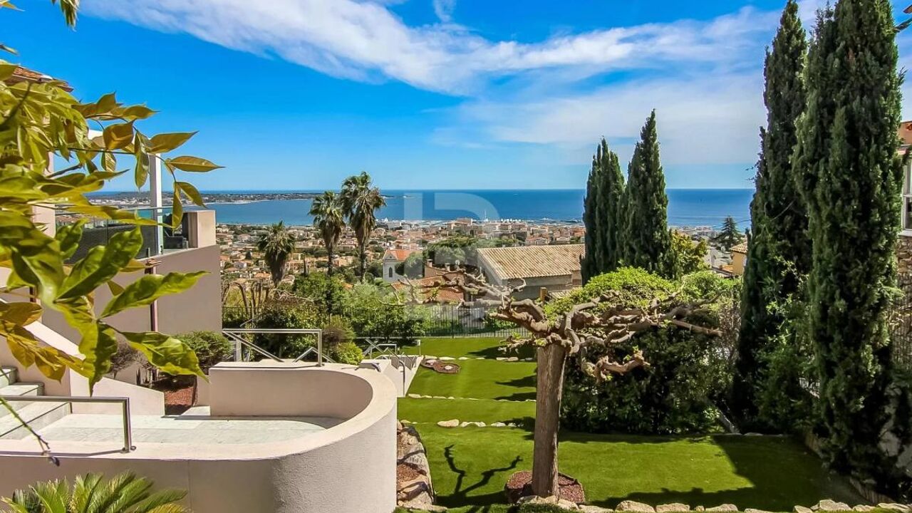 maison 6 pièces 202 m2 à vendre à Golfe-Juan (06220)