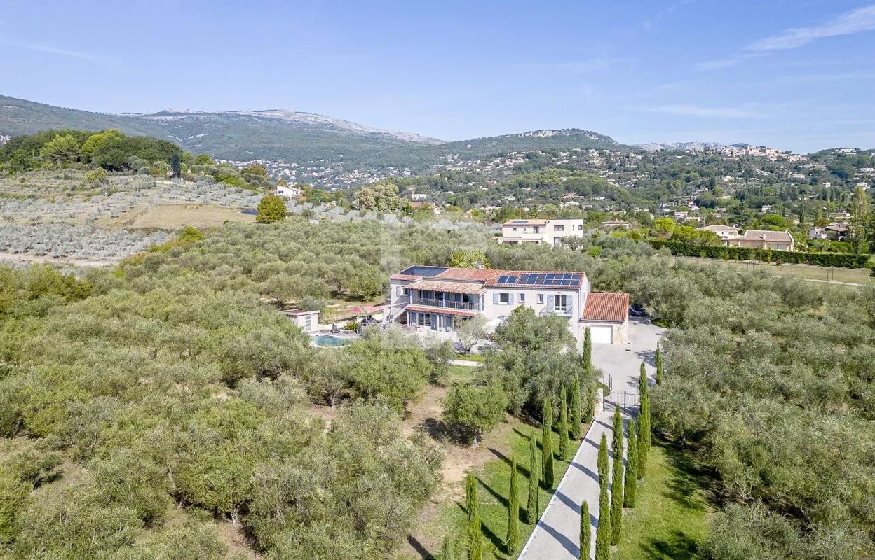 maison 9 pièces 311 m2 à vendre à Châteauneuf-Grasse (06740)