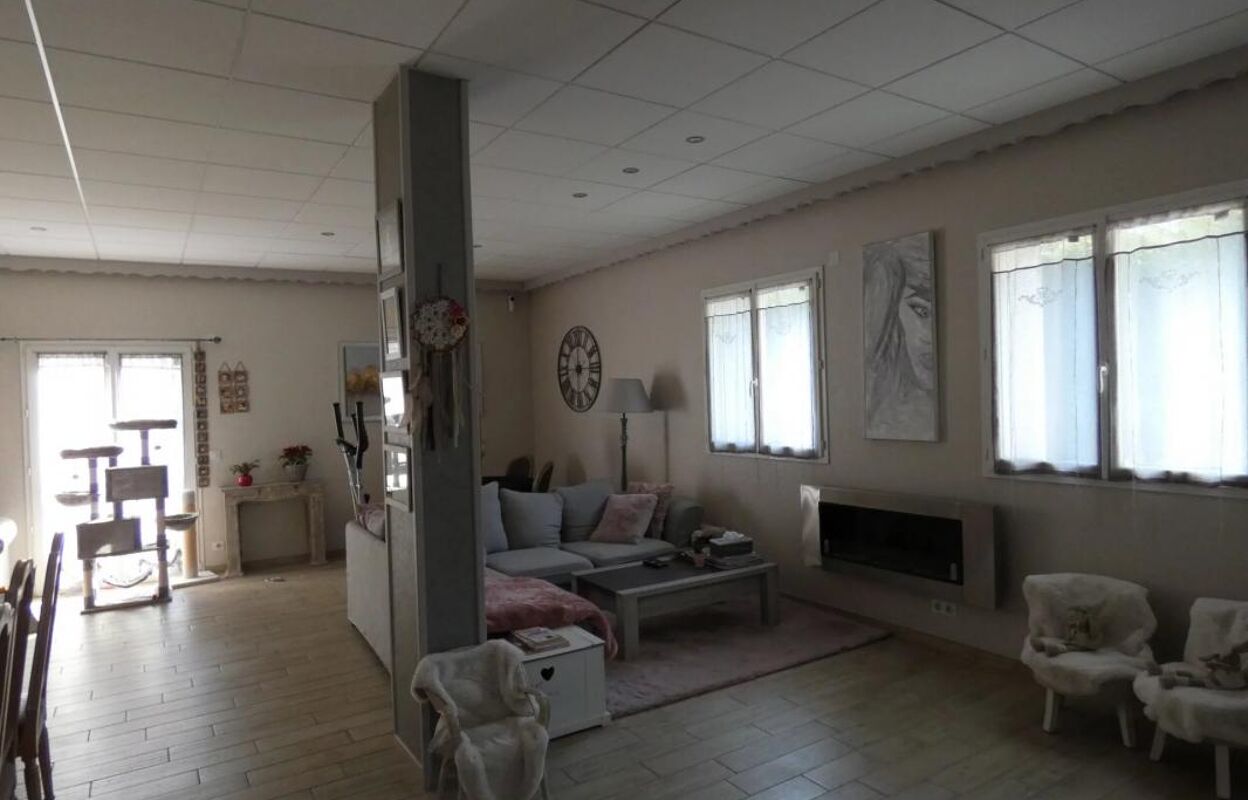 maison 7 pièces 191 m2 à vendre à Saint-Étienne-de-Cuines (73130)