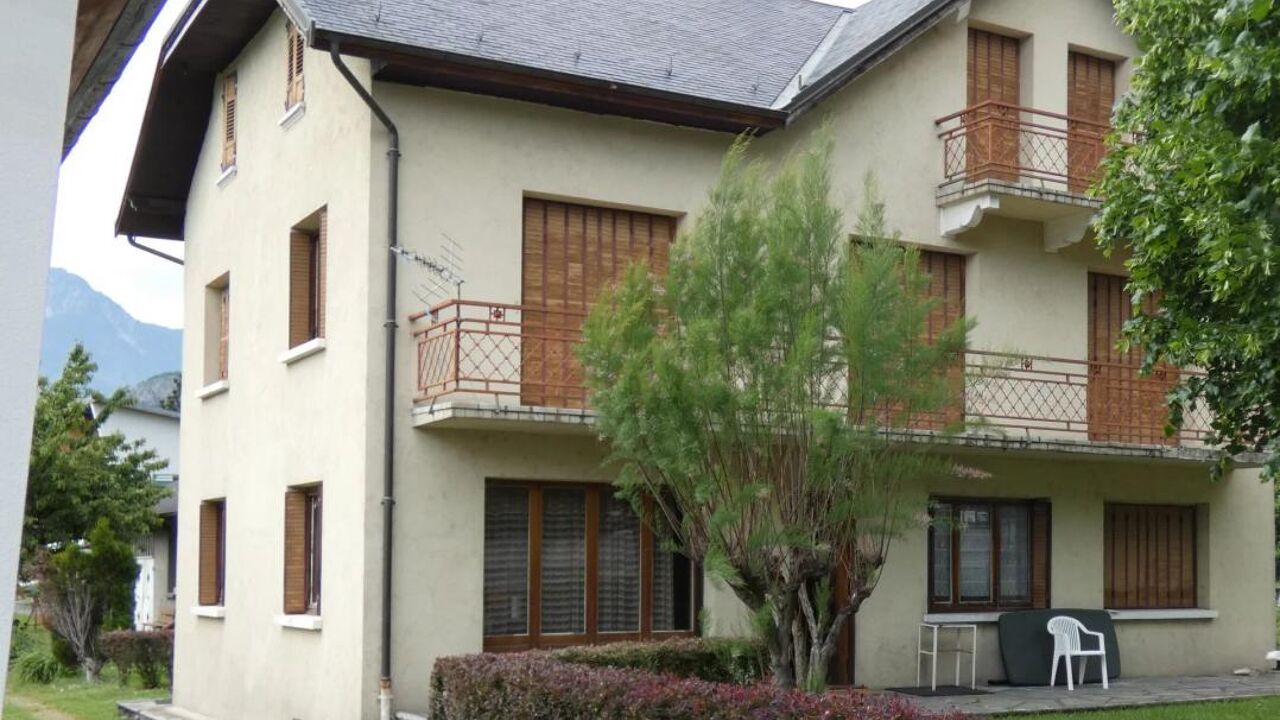 maison 15 pièces 315 m2 à vendre à Saint-Avre (73130)