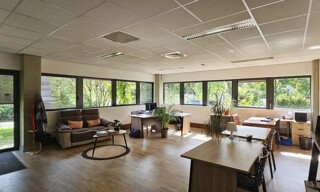 Commerce 2 Pièces 60 m² à louer à Méry (73420)