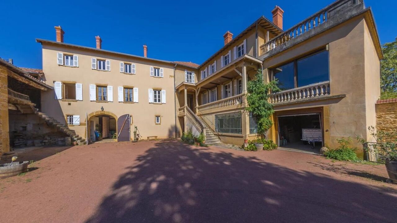 maison 10 pièces 575 m2 à vendre à Lentilly (69210)