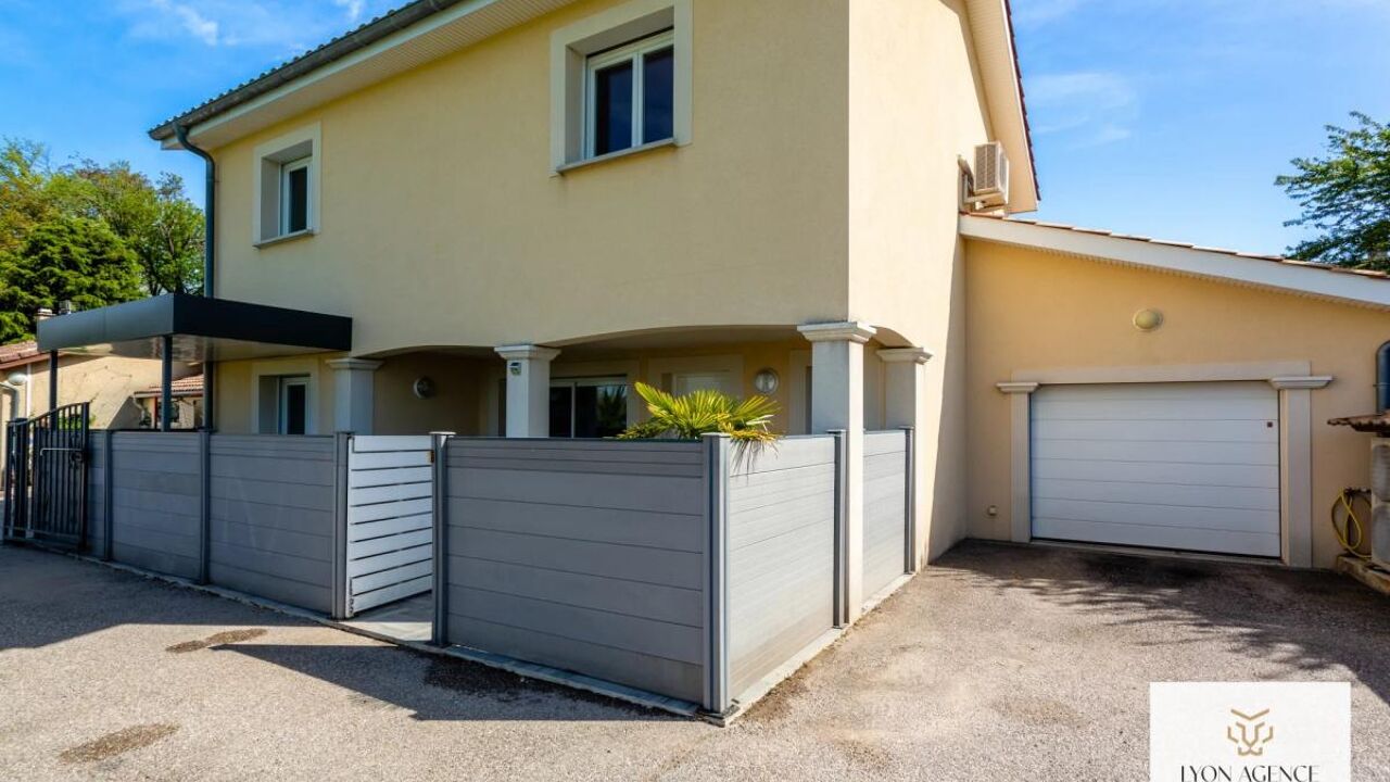 maison 6 pièces 205 m2 à vendre à Saint-Bonnet-de-Mure (69720)