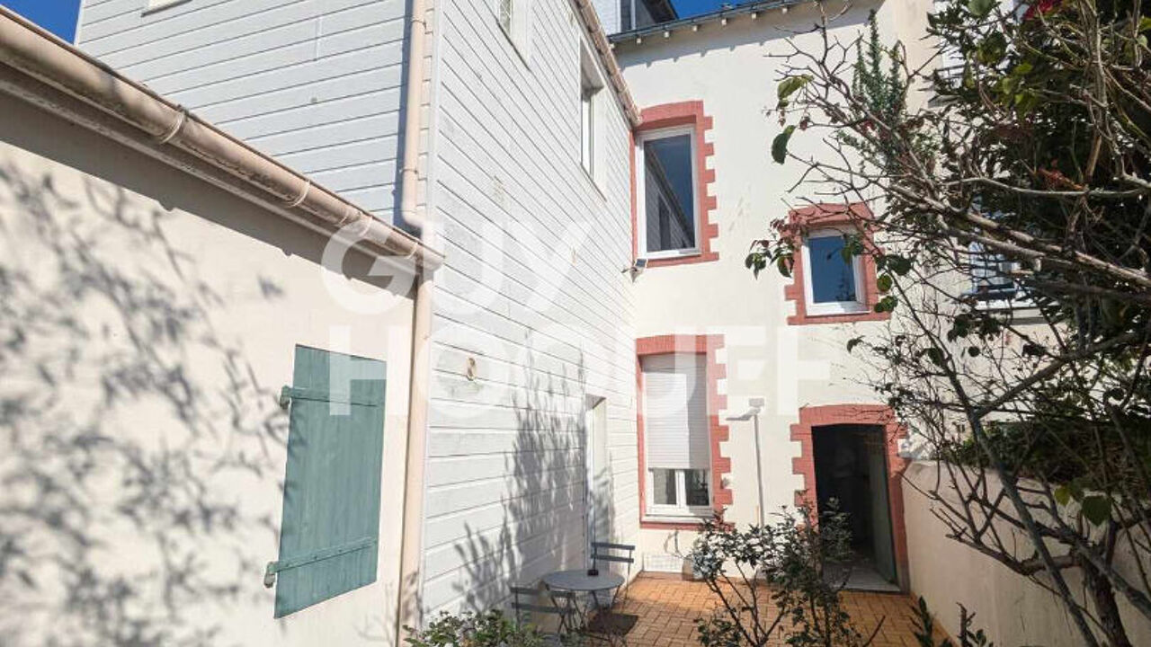 immeuble  pièces 138 m2 à vendre à Saint-Nazaire (44600)