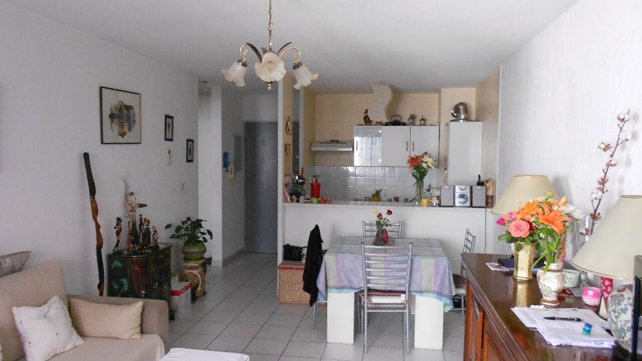 appartement 2 pièces 47 m2 à louer à Nîmes (30900)