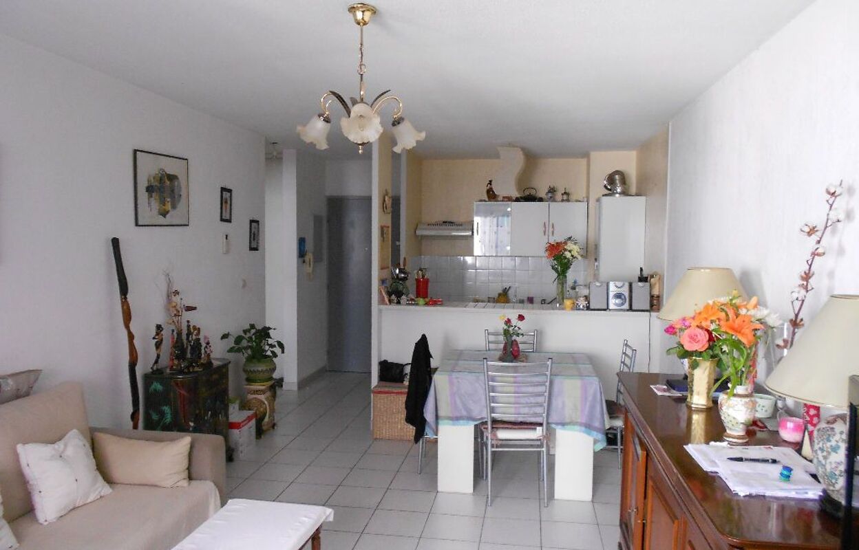 appartement 2 pièces 47 m2 à louer à Nîmes (30900)