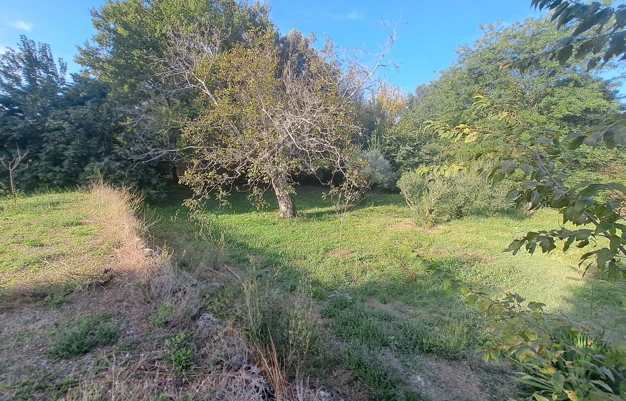 terrain  pièces 877 m2 à vendre à Uzès (30700)