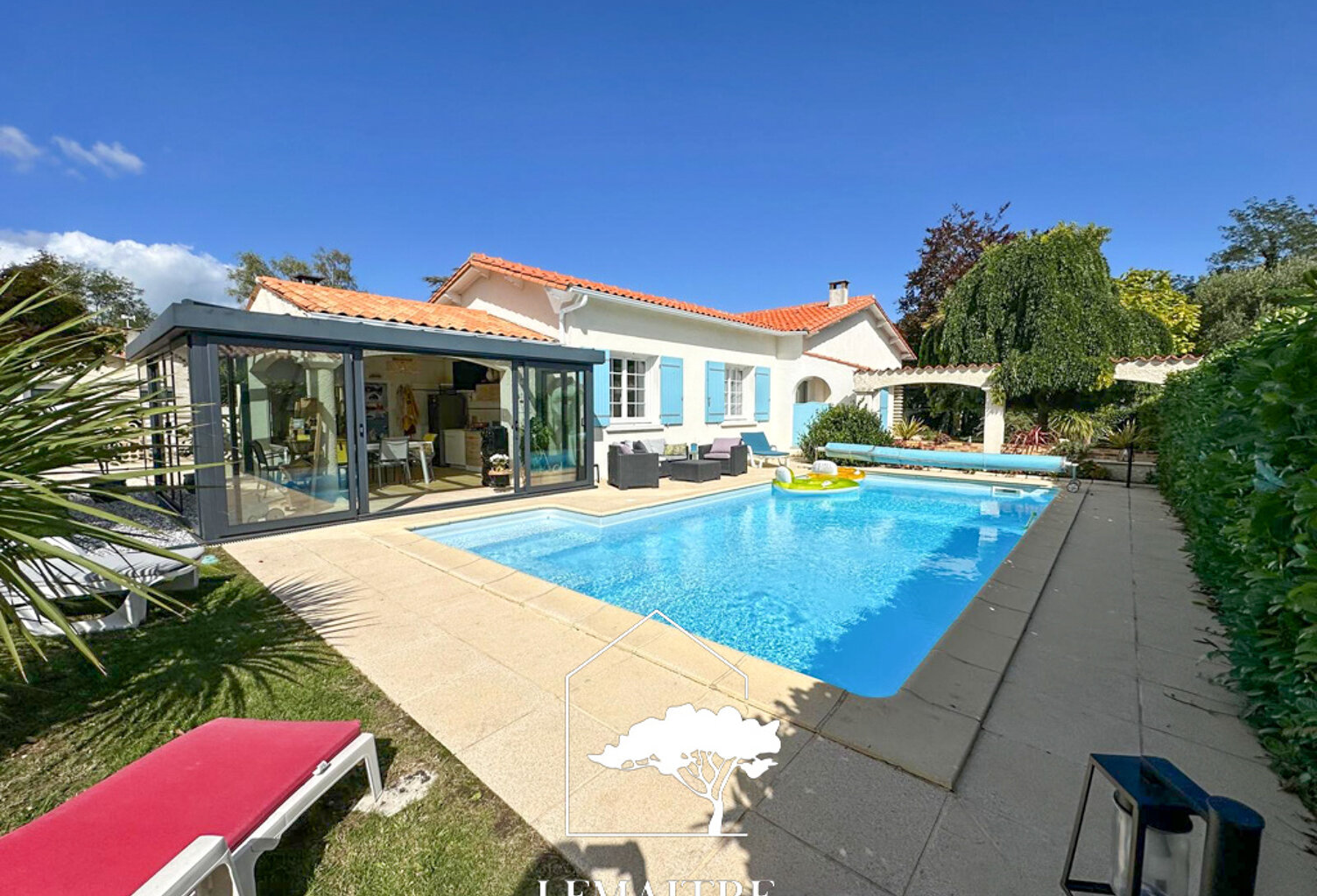 Maison familiale, plain pied; 3 chambres piscine et véranda — photo 1