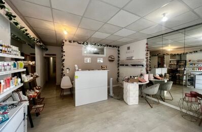 vente commerce 140 000 € à proximité de Gelos (64110)