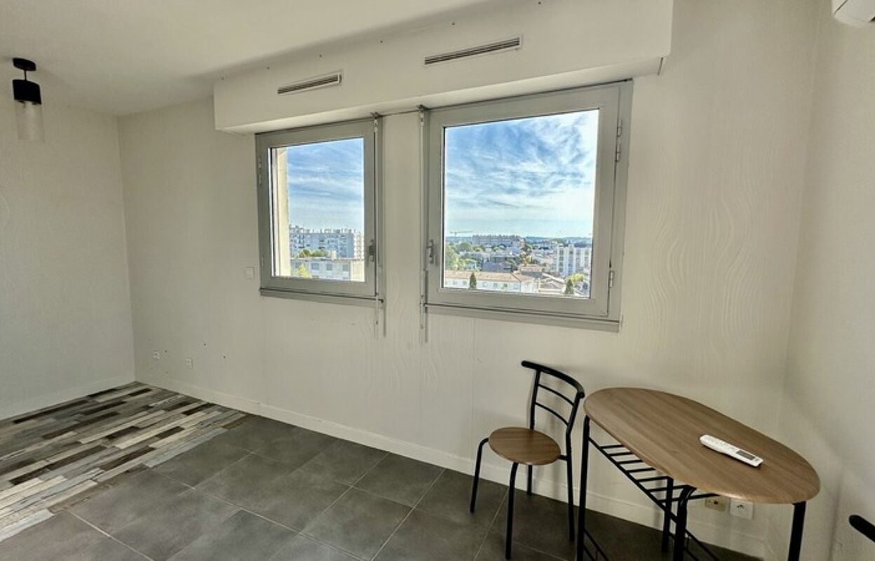 appartement 2 pièces 27 m2 à vendre à Bordeaux (33000)