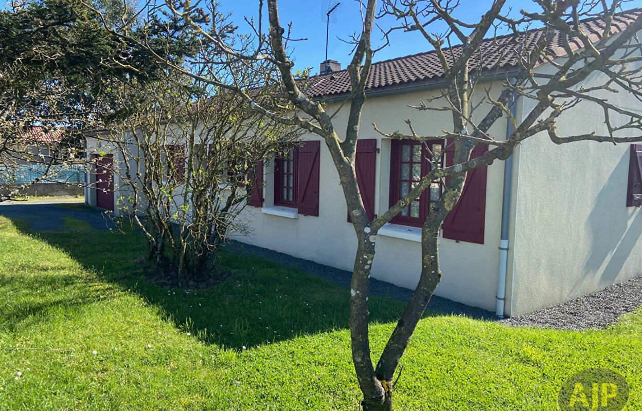 maison 4 pièces 91 m2 à vendre à Montaigu-Vendée (85600)