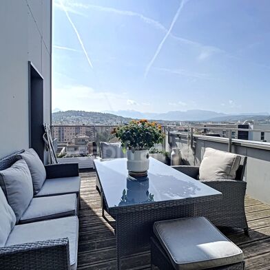 Appartement 5 pièces 141 m²