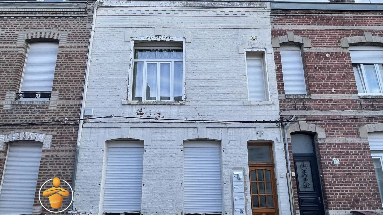 immeuble  pièces 110 m2 à vendre à Saint-Quentin (02100)