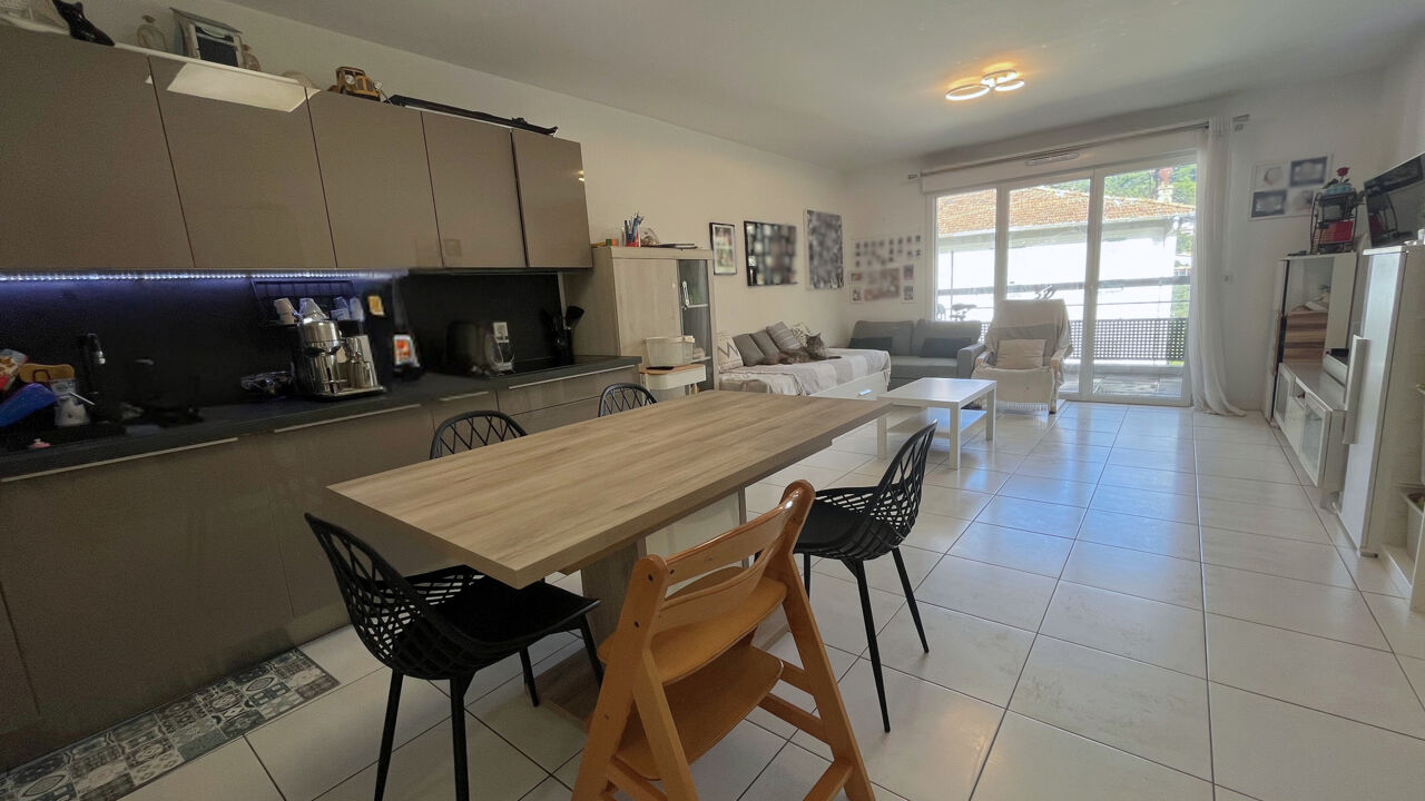 appartement 3 pièces 65 m2 à vendre à Nice (06100)