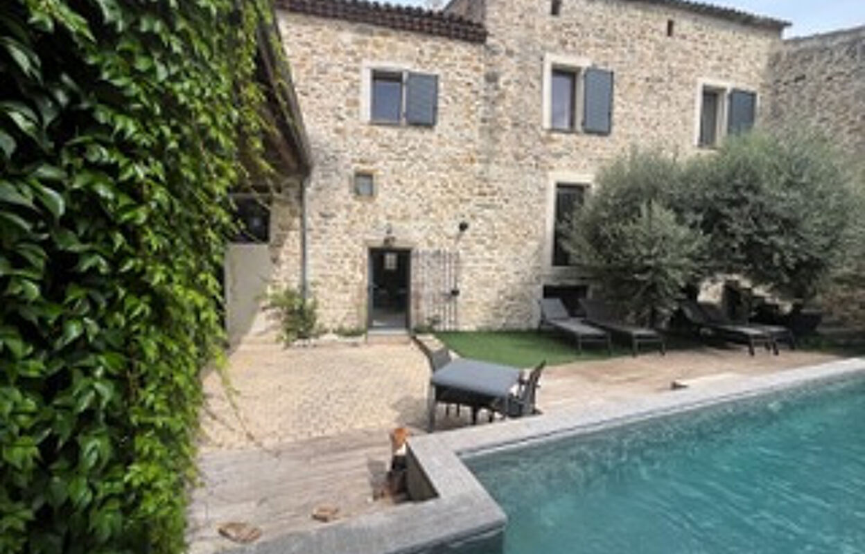 maison 7 pièces 215 m2 à vendre à Uzès (30700)