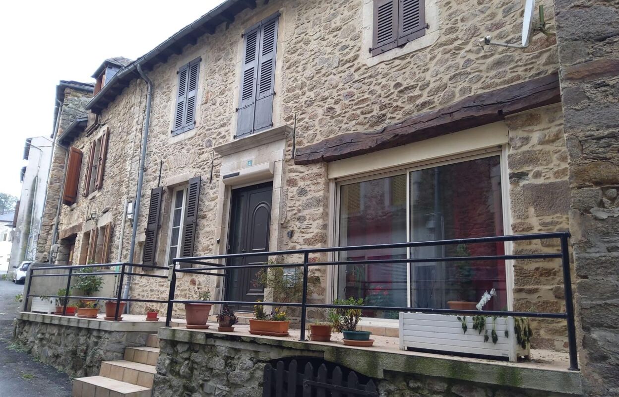 maison 4 pièces 117 m2 à vendre à Cassagnes-Bégonhès (12120)