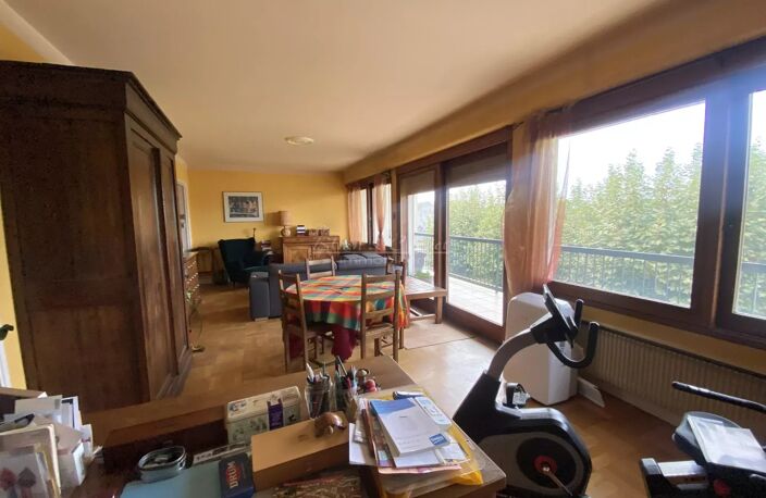 Appartement lumineux avec grande terrasse en plein cœur de Montargis — photo 3