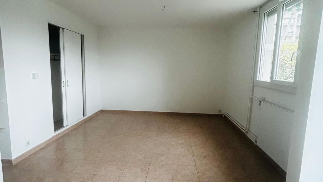 appartement 3 pièces 75 m2 à vendre à La Valette-du-Var (83160)