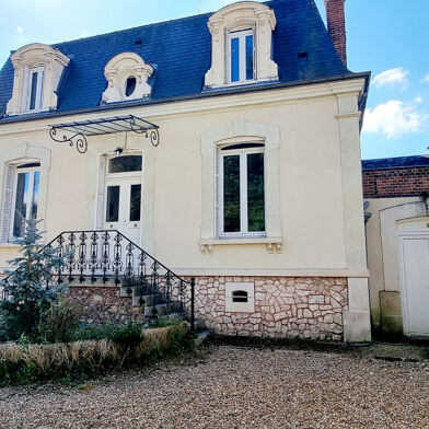 Maison 8 pièces 182 m²