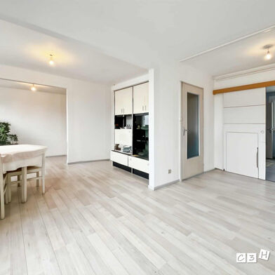 Appartement 4 pièces 160000 €