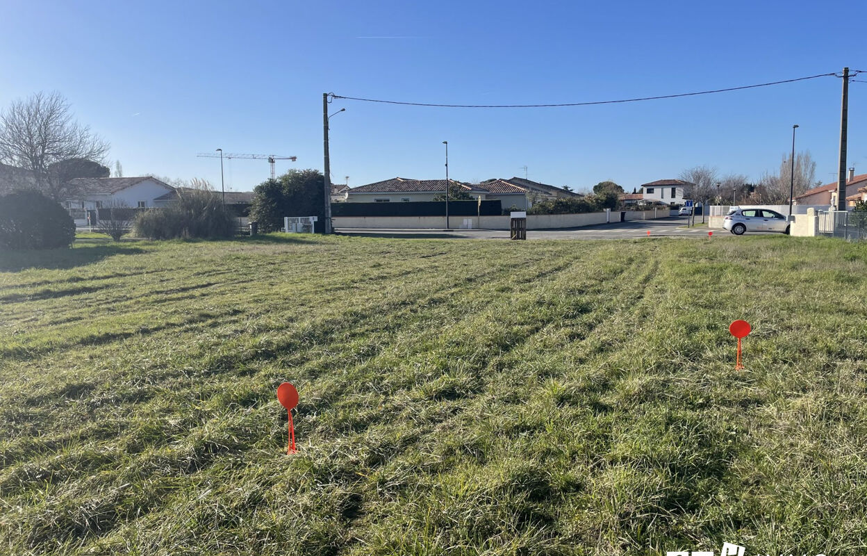 terrain  pièces 700 m2 à vendre à Eaunes (31600)