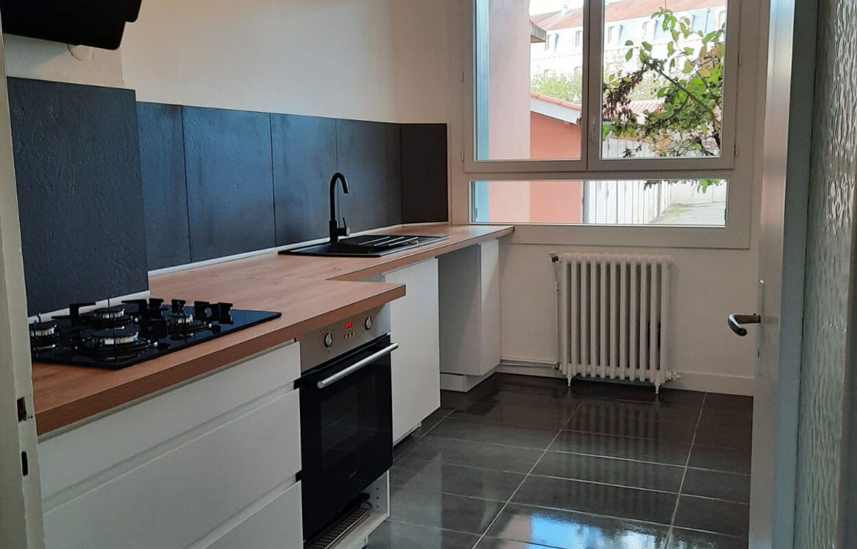 appartement 2 pièces 56 m2 à louer à Montauban (82000)