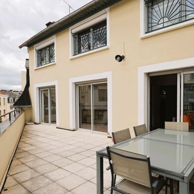 Appartement 6 pièces 443000 €