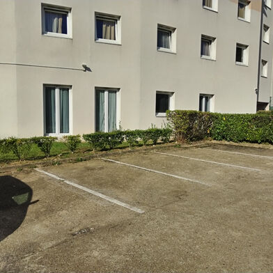 Parking 12 m²