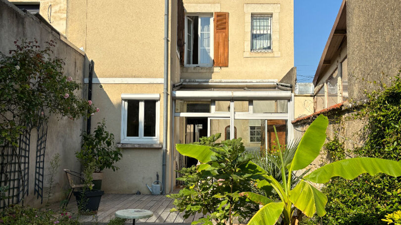 maison 6 pièces 138 m2 à vendre à Châteauroux (36000)