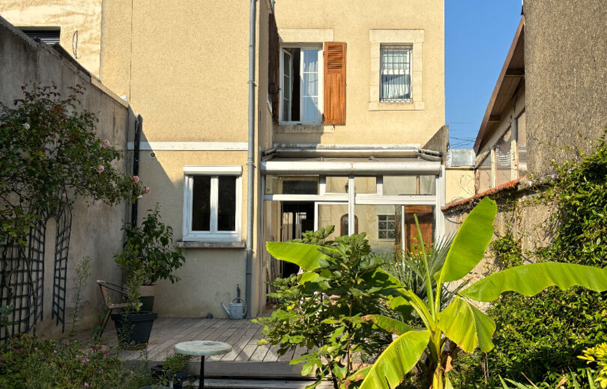 maison 6 pièces 138 m2 à vendre à Châteauroux (36000)