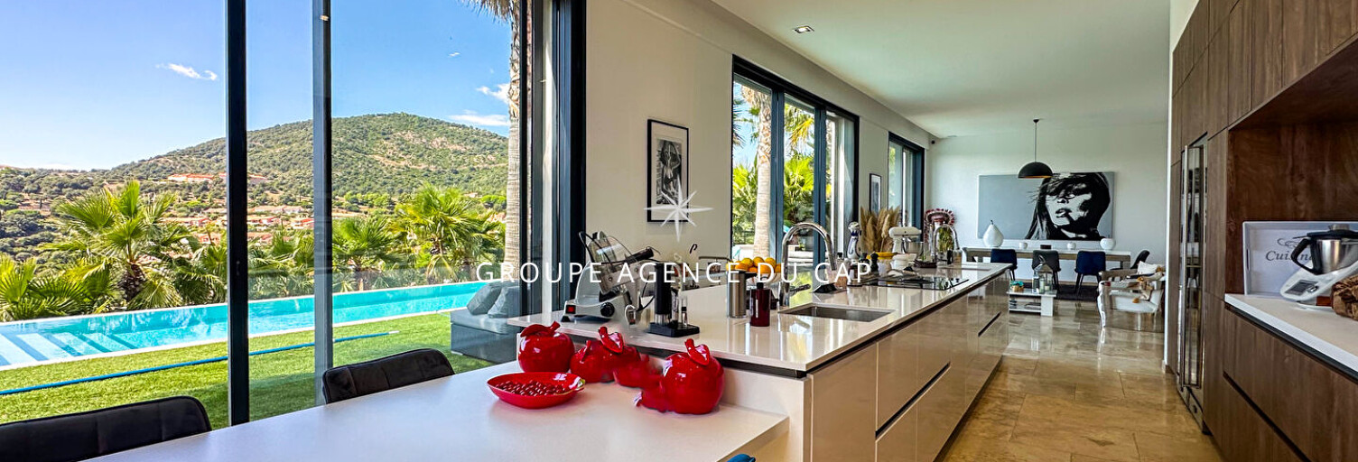 Maison 18 Pièces 580 m² à vendre à Roquebrune-sur-Argens (83380)